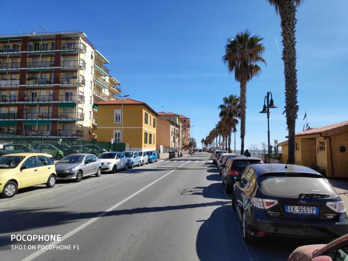 Tuffonelblu Apartment Ventimiglia Ngoại thất bức ảnh